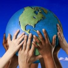 Hands_earth crop